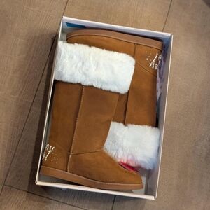 Juicy by Juicy Couture J-Katy Faux Fur Winter Boots Cognac Size 10 MSRP $90